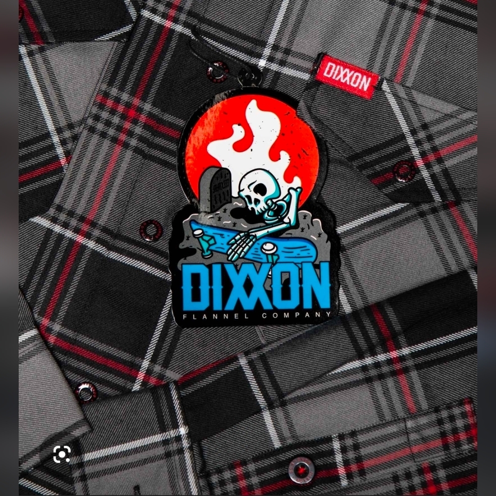 DIXXON Womens "Boneless" 10 Year Anniversary Black and Red Plaid Flannel Shirt